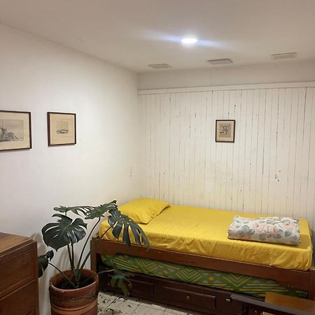Hostal Casa Las Tias Медельин Экстерьер фото